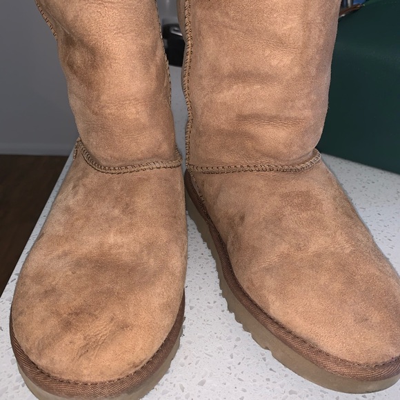 Ugh boots - Picture 5 of 8